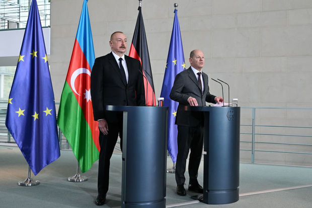 azerbaycan-ve-almaniya-liderlerinin-berlinde-birge-metbuat-konfransi-olub-yenilenib-foto-video